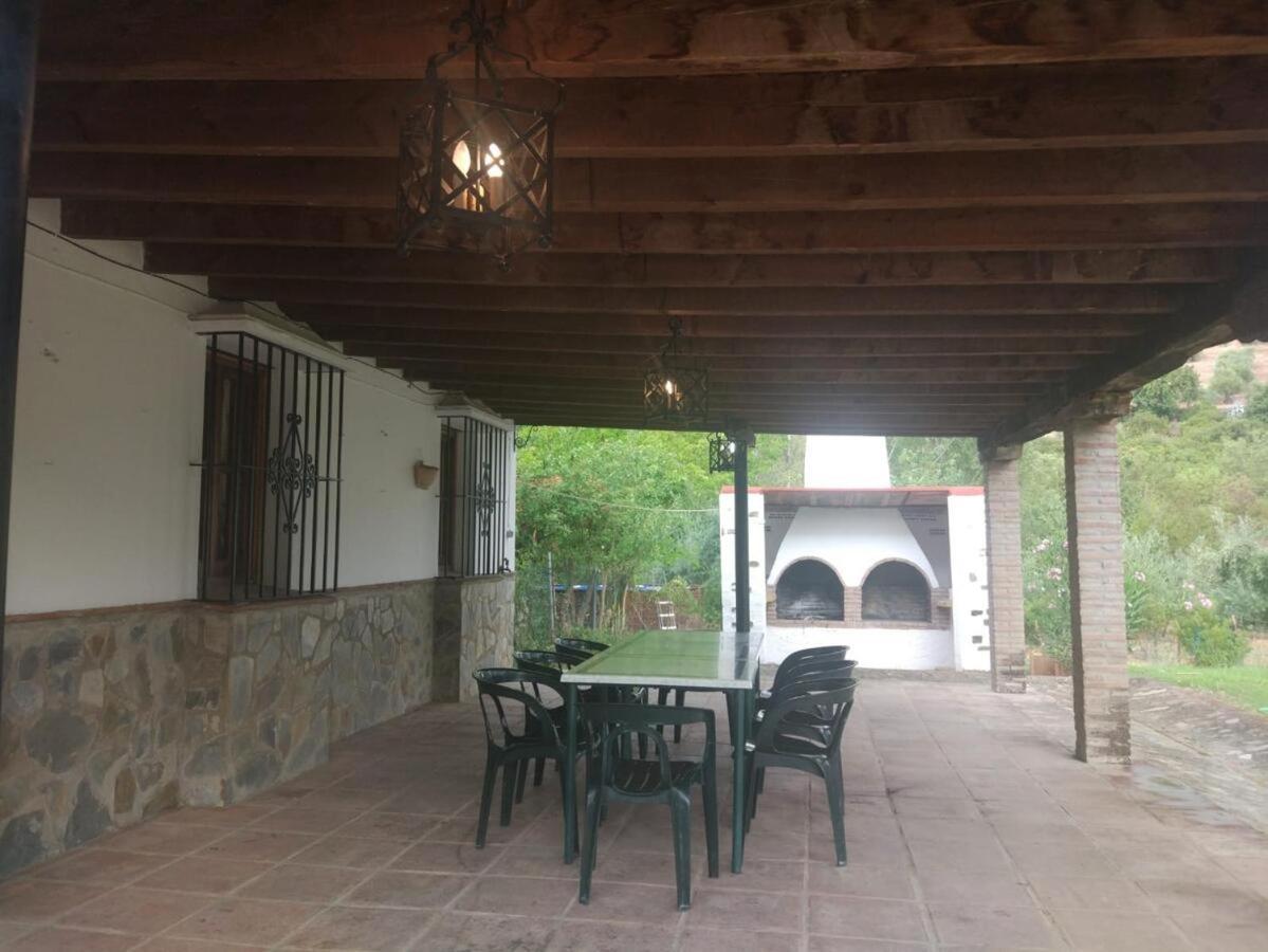 فيلا Casa Arroyomolinos زاهارا دي لا سييرا المظهر الخارجي الصورة